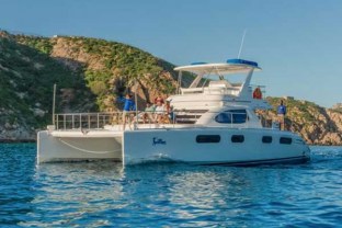 luxury-sunset-catamaran